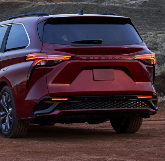   KEEN 12V Car Rear Bumper Light for Toyota Sienna 2021 2022 led Brake Lamp Flow Turn Signal Taillight