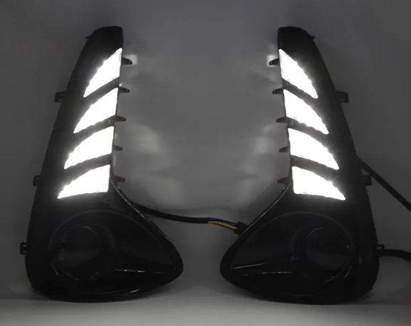 KEEN Hotselling Car LED DRL Daytime Running Light With Yellow Turn Signal Function Fog Lamp For vios 2020 2021